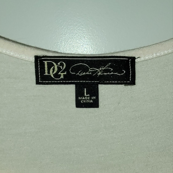 NWOT Embroidered Beige Top - Picture 8 of 8